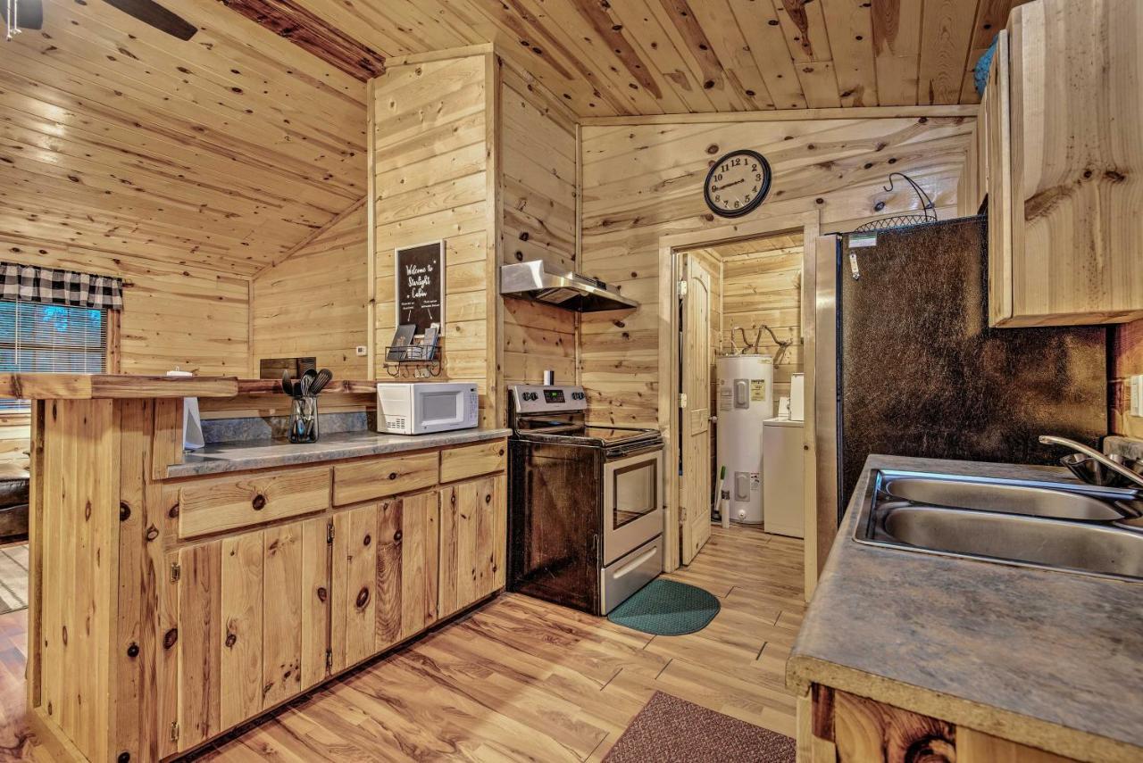 Broken Bow Starlight Cabin With Private Hot Tub! Екстер'єр фото
